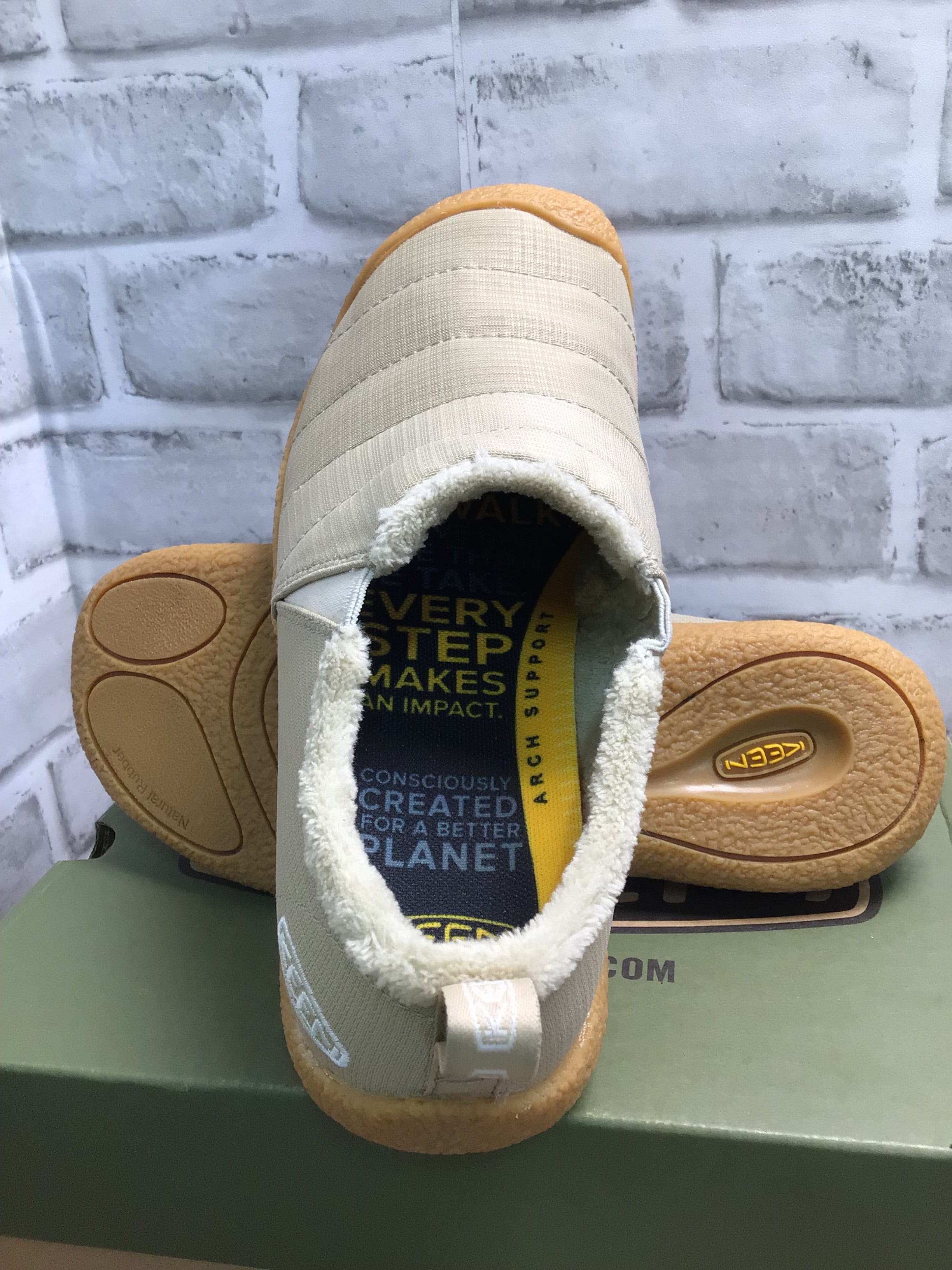 KEEN Women's Howser Slipper Size 8.5 Women (7917659980014)
